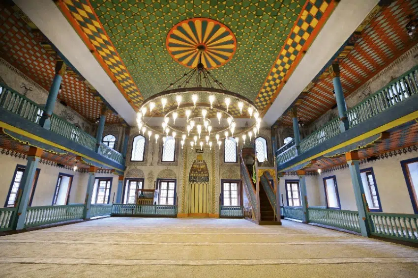 Sulejmanija Šarena Džamija Travnik / 500 Godina Travnika