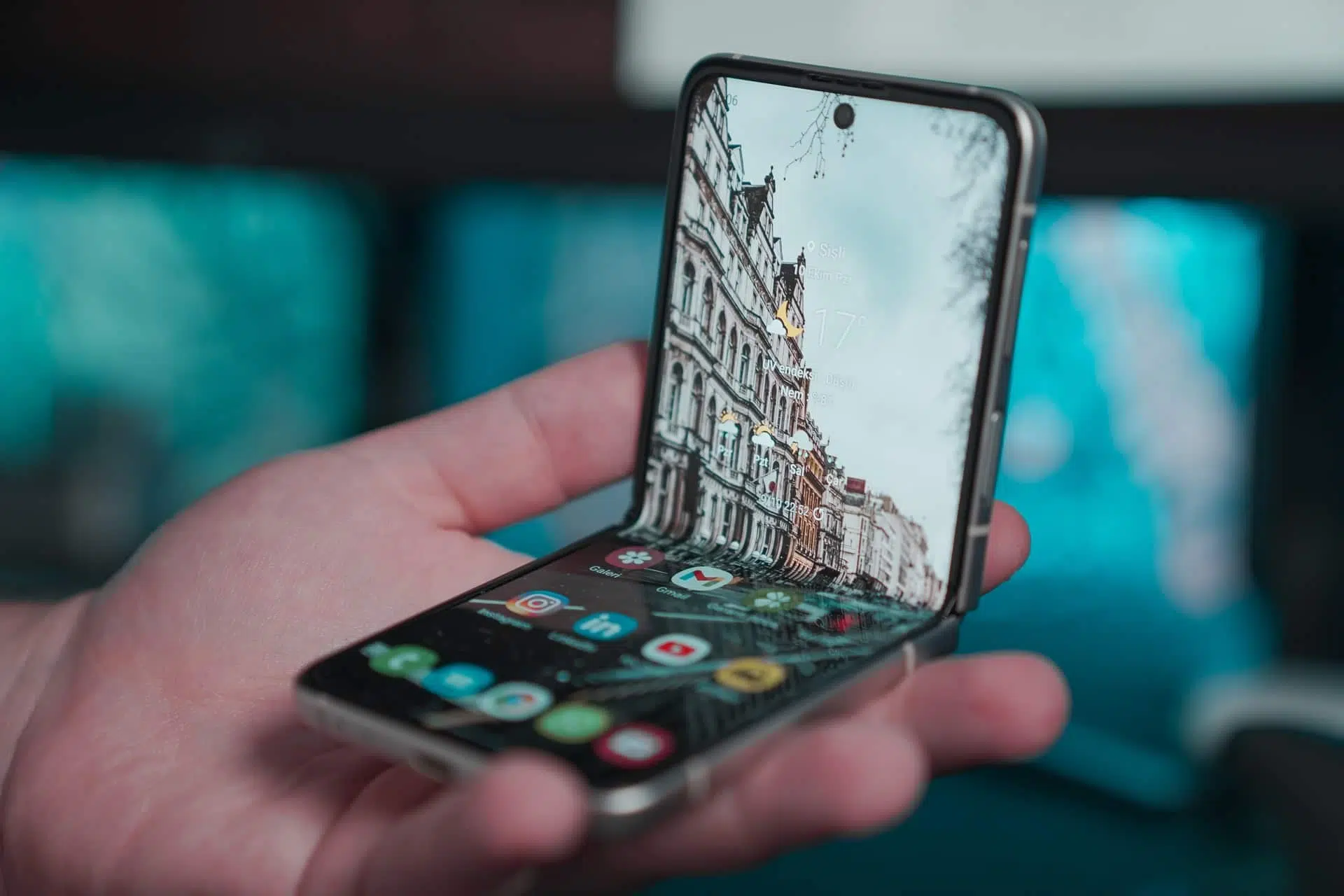 Samsung Galaxy Z Flip3 5G Recenzija povoljnog pregklopnika