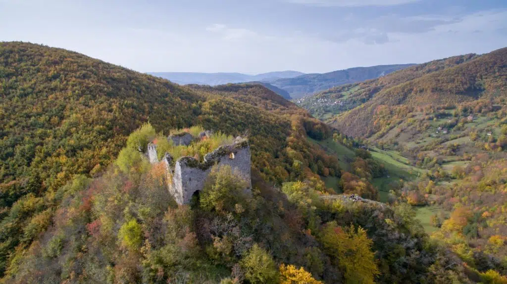 Stari Grad Komotin 5 Razloga Zašto Posjetiti