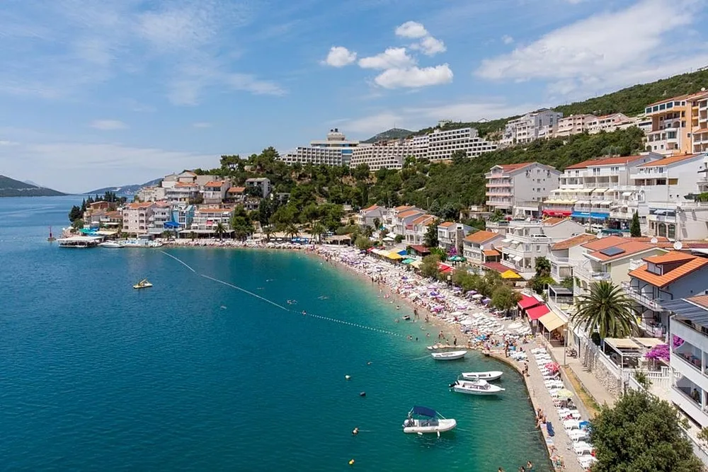 Neum – bosanskohercegovački grad na moru