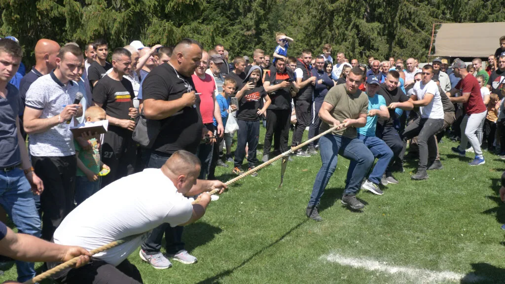 Traktor protiv traktora, Vlašić 15.05.2022 – flash.ba