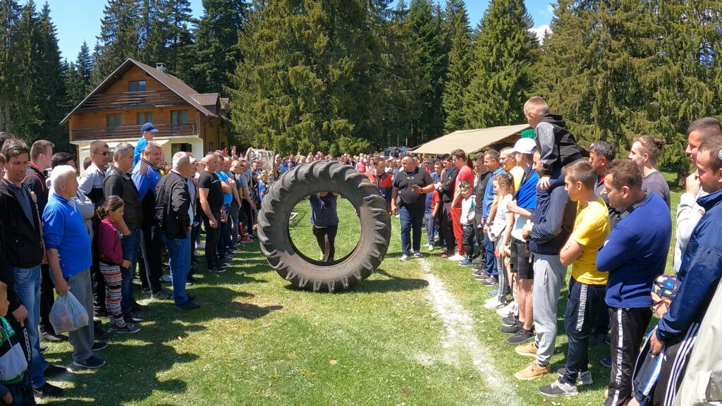 Traktor protiv traktora, Vlašić 15.05.2022 – flash.ba