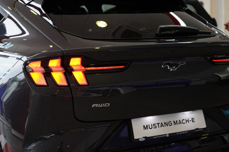 Prvi potpuno električni Ford Mustang Mach-E predstavljen na našem tržištu