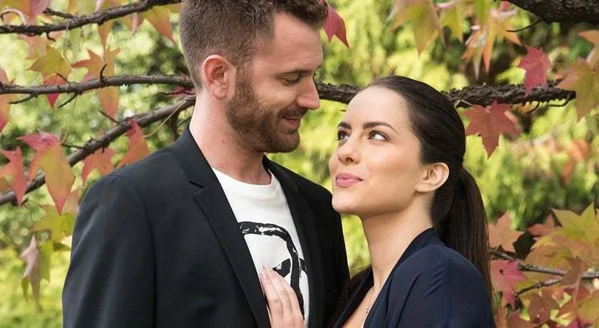 Ko je glumica za koju se šuška da je nova ljubav Momčila Otaševića? Navodno kriva za razvod