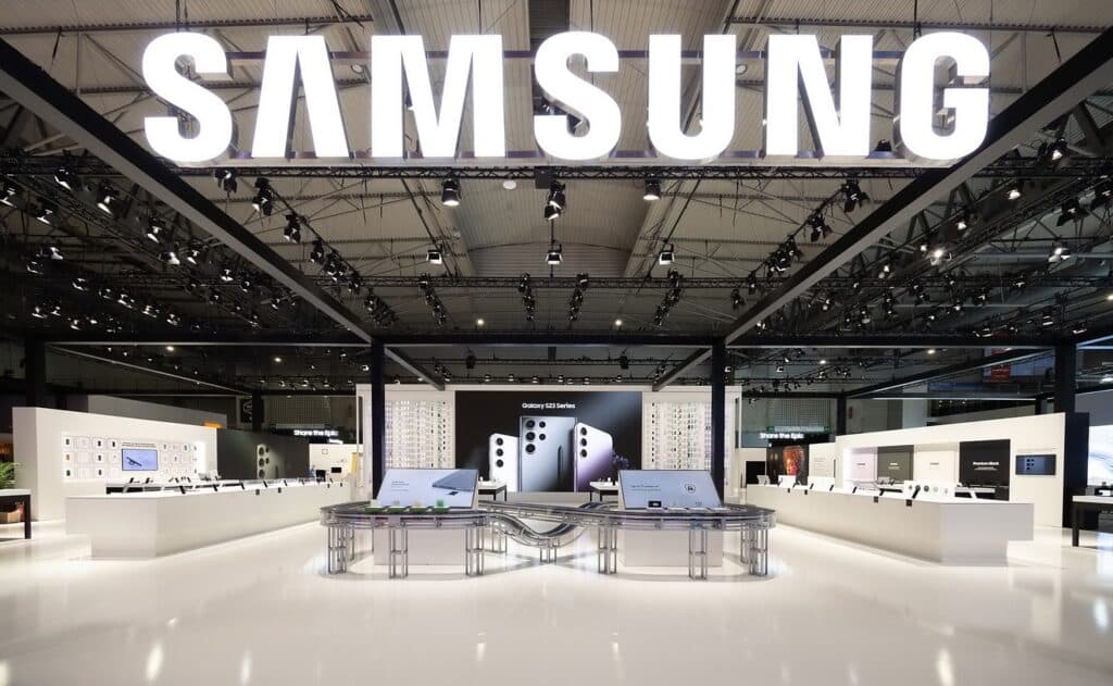 mwc samsung booth