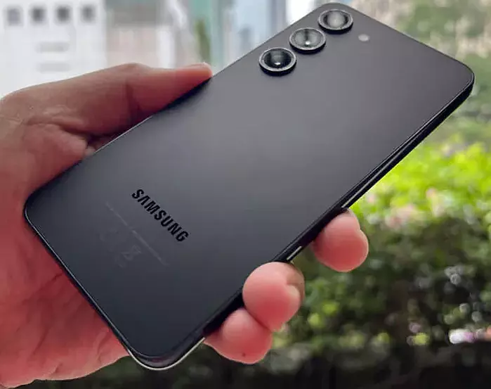 Recenzija Samsung Galaxy S23: Kompaktan i prepun vrhunskih značajki! samsung galaxy s23 recenzija