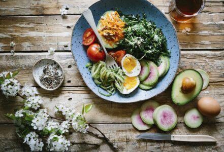 RUČAK ZA POSAO Ova obrok salata će vas zasititi i obezbijediti vam energiju
