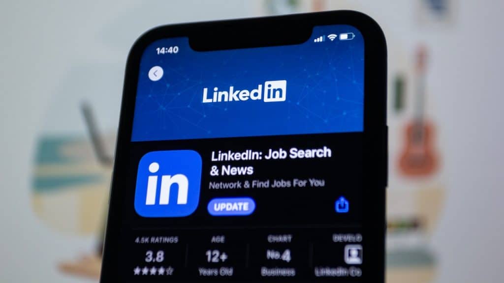 kako urediti linkedin profil