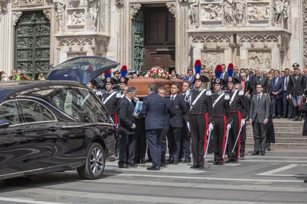 ŠTA ĆE BITI S BERLUSCONIJEVIM POSLOVNIM CARSTVOM: OTVARANJE TESTAMENTA BIT ĆE UZBUDLJIVO