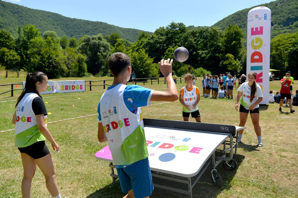 bridge sportske igre okupljaju mlade iz cijele bosne i hercegovine na lokacijama via dinarice