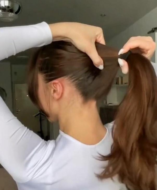 trik za najpopularniju frizuru za ljeto: evo kako da napravite svoj barbie rep
