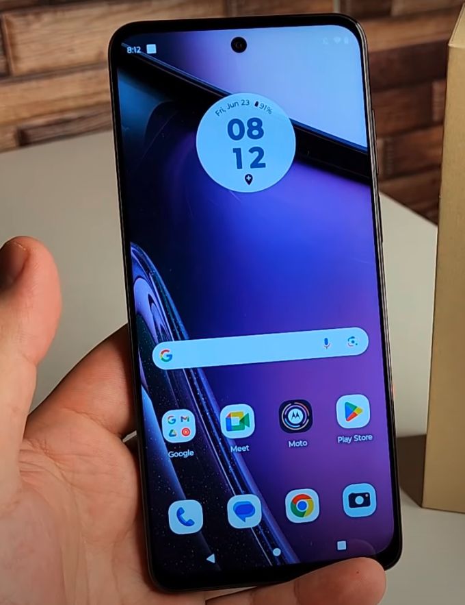 Moto G 5G (2023): pristupačan stylus telefon moto g 5g zaslon