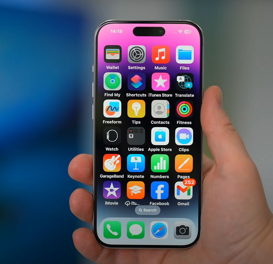 iPhone 15 Pro recenzija: lakši i bolji nego što ste očekivali! iPhone 15 Pro zaslon