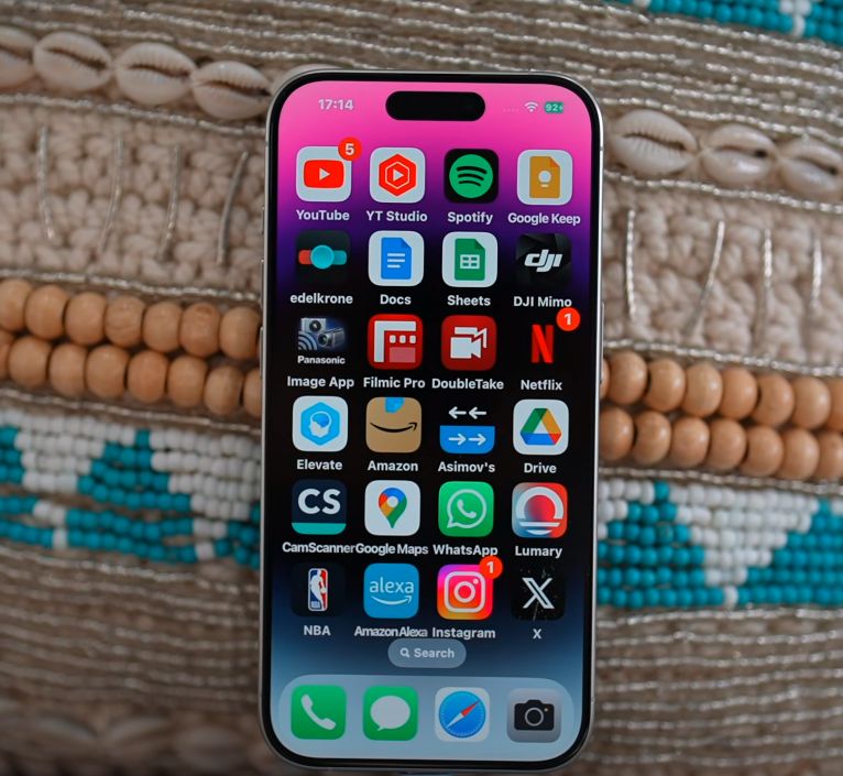 iPhone 15 Pro recenzija: lakši i bolji nego što ste očekivali! iPhone 15 Pro