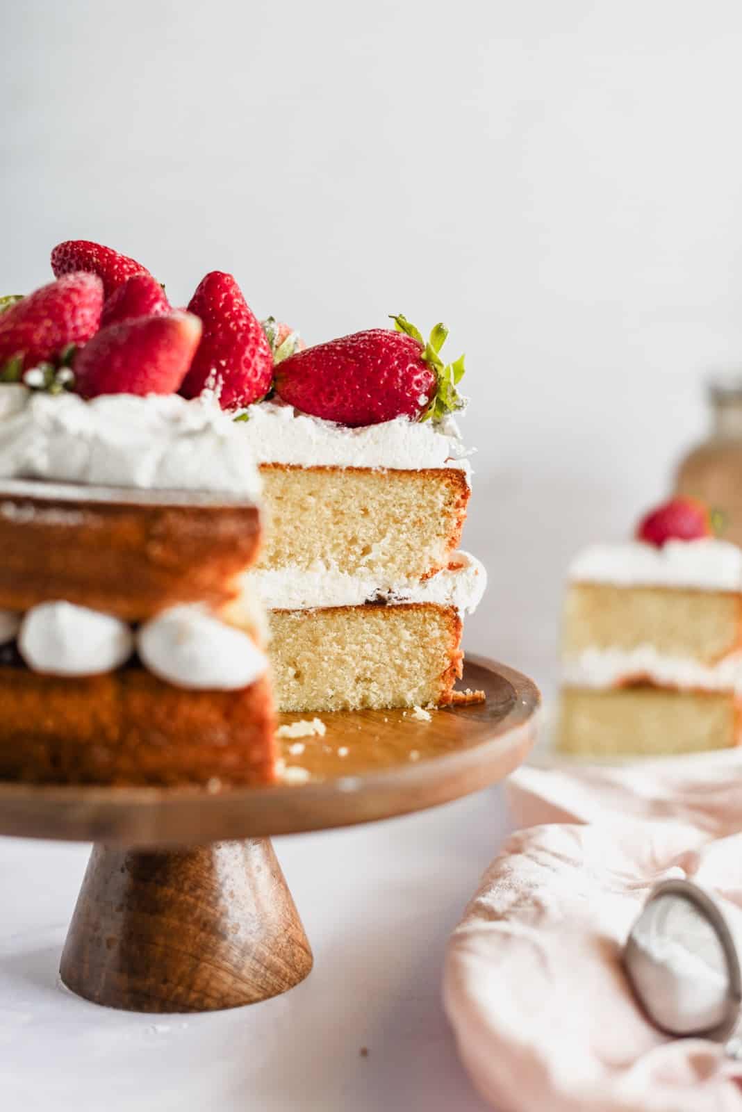bake me by nina: victoria sponge torta - jedan od najljepših proljetnih kolača