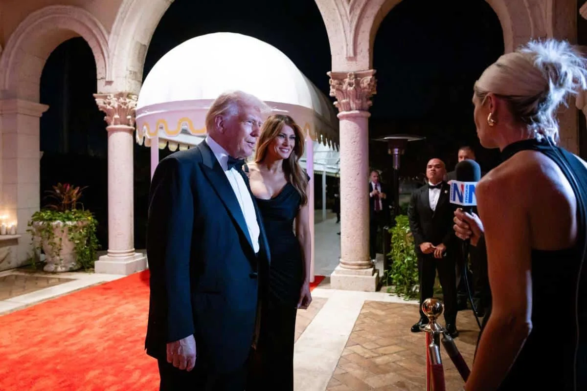 “Masovno su je bojkotovali, a sad trče za njom” Modne kuće jure za Melanijom Tramp, svi hoće da je obuku za inauguraciju, a ovo je njen plan