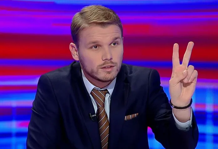 Stanivukoviću zastmetala Kotlićijada na kojoj je glavna zvijezda bila Rada Manojlović: “Pretvaramo se u šatorski cirkus!”