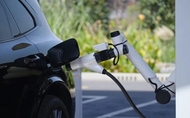 Geely predstavio AI punjenje: od 10 do 70% baterije za samo 4,5 minuta