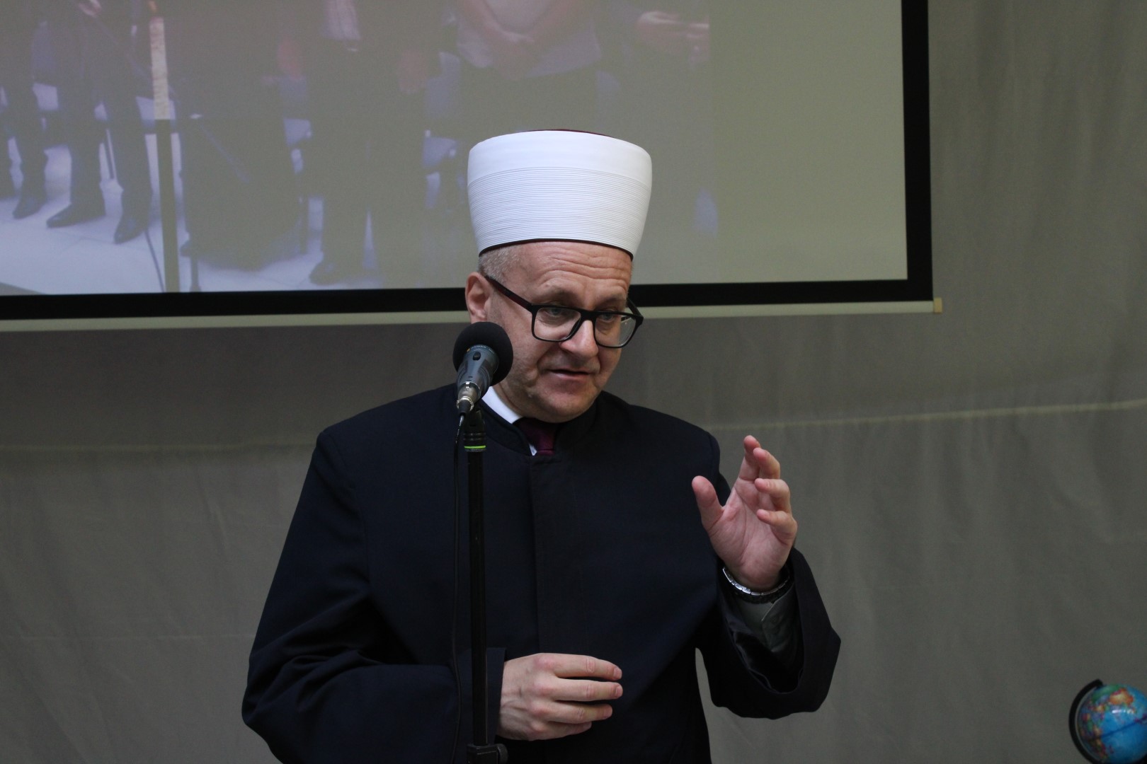 Muftija mostarski dr. Salem-ef. Dedović (2) Muftija mostarski dr. Salem-ef. Dedović (2)