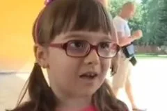 Sjećate se ove djevojčice koja je i dalje hit na društvenim mrežama? Ovako izgleda deset godina poslije!