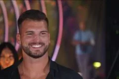 Marko Osmakčić oštro o Aneli Ahmić: “Tko želi sebi uništiti život uđe s njom u vezu…”