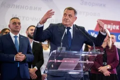 El Pais o Dodiku: “Putinov saveznik na Balkanu pobijedio na izborima u BiH iako nije bio na listiću”