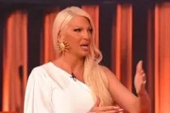 Jelena Karleuša otjerala sve ranije suradnike i okreće ploču: “Pravim čišćenje od ljudi…”
